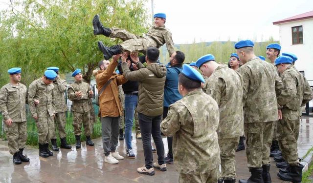 Bayburt’ta 44 engelli birey bir günlüğüne asker oldu