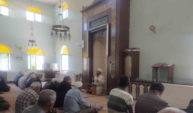Beyşehir’de çiftçiler yağmur duasına çıktı