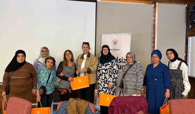 Görme engellilerden ’Anneler Günü’ buluşması