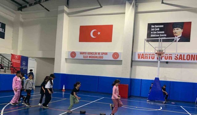 Varto’da açılan atletizm kursunda geleceğin sporcuları yetişiyor