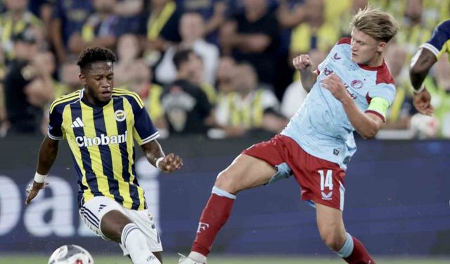 UEFA Şampiyonlar Ligi: Fenerbahçe: 2 - Feyenoord: 1 (İlk yarı)