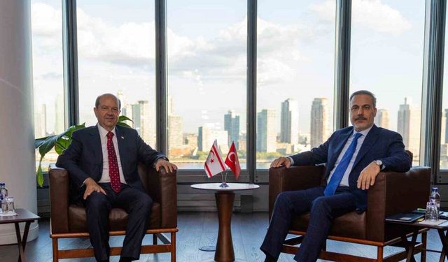 Bakan Fidan, KKTC Cumhurbaşkanı Tatar ile bir araya geldi