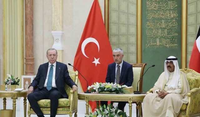 Bakan Bayraktar: "(Kuveyt ile) Enerji sektöründe ortak projeler geliştirmeyi ve karşılıklı deneyim paylaşımını hedefliyoruz"