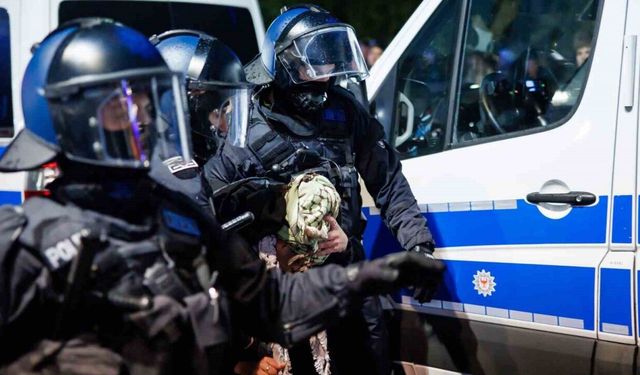 Berlin’deki Filistin’e destek gösterisinde 193 kişiye gözaltı