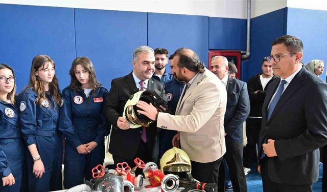 ÇAKÜ’de ‘topluluk tanıtım gününe’ yoğun ilgi