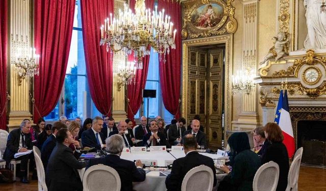 Dışişleri Bakanı Fidan, Fransa’da