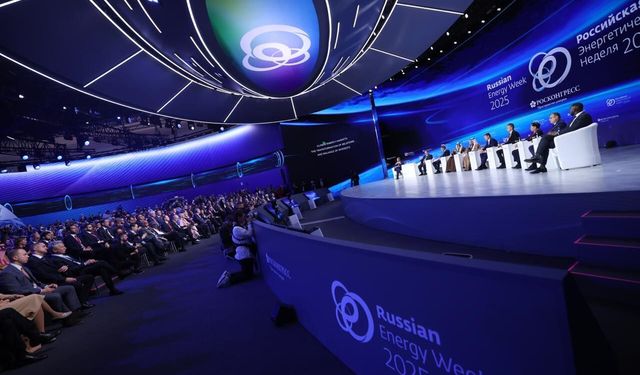 Enerji ve Tabii Kaynaklar Bakanı Bayraktar: "TürkAkım anlaşması, Avrupa enerji güvenliğinde önemli bir rol oynuyor"