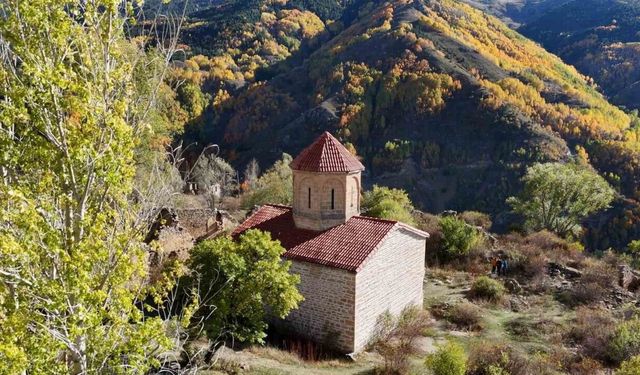 Gümüşhane’de 675 yıllık tarih sonbahar renkleriyle buluştu