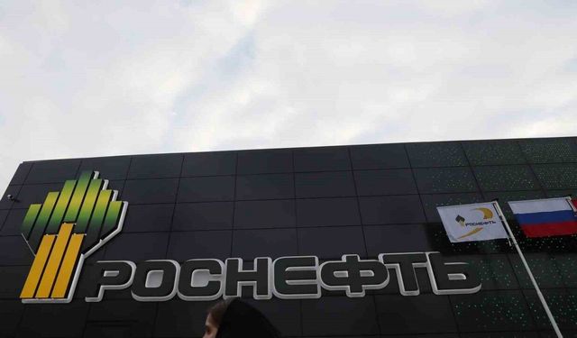 İngiltere’den Rus petrol şirketleri ve ortaklarına yaptırım