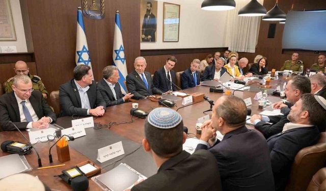 İsrail hükümeti Gazze Şeridi’nde kalıcı barış sağlanmasını öngören Gazze Planı’nın ilk aşamasını onayladı