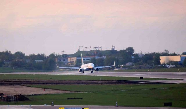 Litvanya’daki Vilnius Havalimanı meteoroloji balonları nedeniyle bu ay altıncı defa kapandı