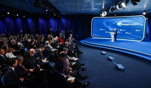 Putin: "Rusya, iki devletli çözüme katkı sağlayacaksa Trump’ın Gazze’ye ilişkin önerilerini desteklemeye hazır"