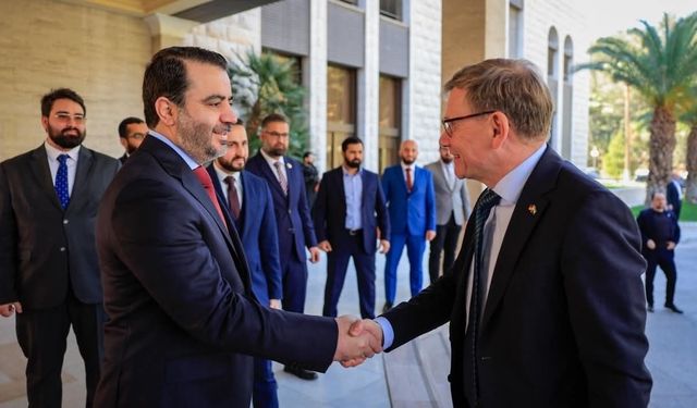 Suriye Devlet Başkanı Eş-Şara, Almanya Dışişleri Bakanı Vadevol’u kabul etti