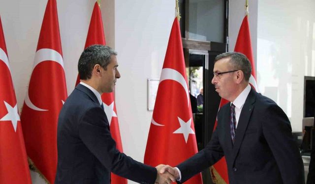 Uşak’ta Türkiye Cumhuriyetinin 102. yaşı coşkuyla kutlandı