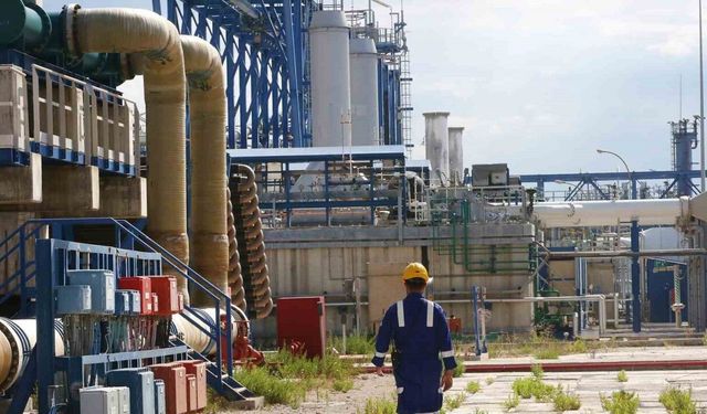 Yunanistan Parlamentosu, azami mesai süresini 13 saate kadar yükselten tasarıyı kabul etti