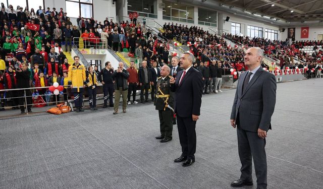 Rize'de Cumhuriyetin 102. Yılı Kutlandı