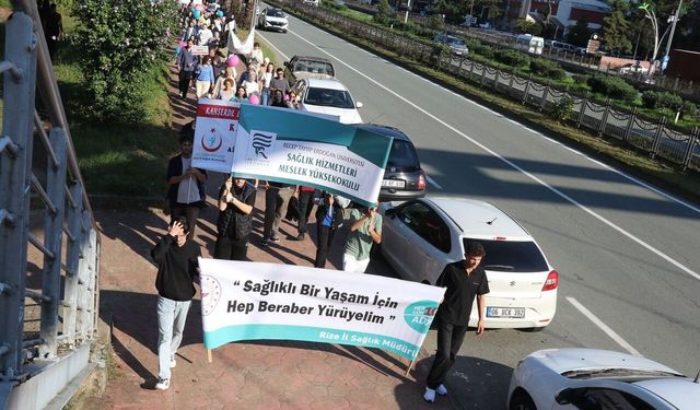 Rize’de “Dünya Yürüyüş Günü” Kapsamında Sağlıklı Yaşam Yürüyüşü Düzenlendi