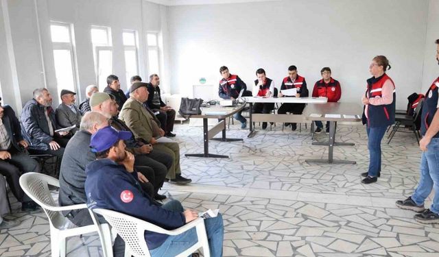 Afyonkarahisar’da çiftçilere yönelik toplantı