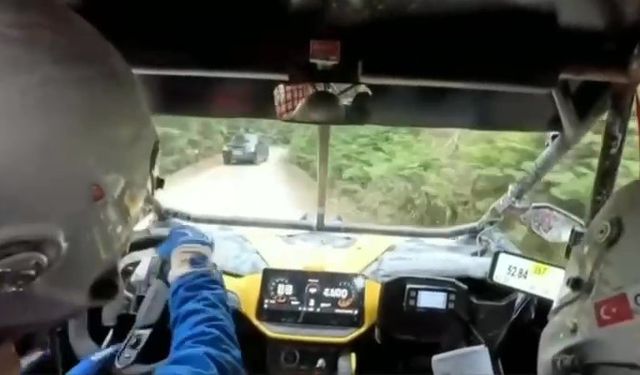 Baja yarışında sivil araç tehlike saçtı: Tecrübeli pilotlar faciayı önledi