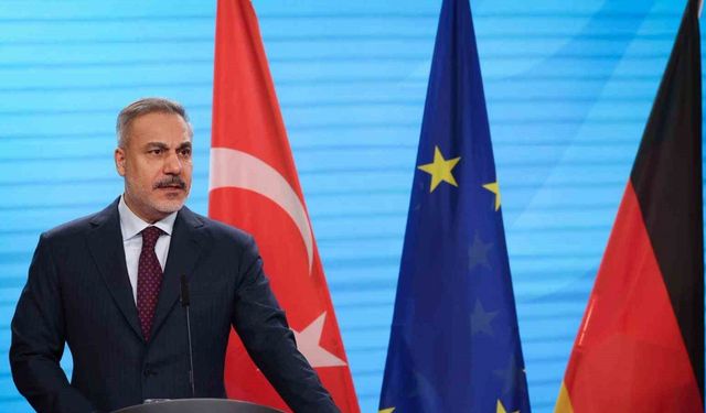 Bakan Fidan: "Türkiye,  Rusya Ukrayna arasındaki müzakerelere ev sahipliğine yapmaya hazır"