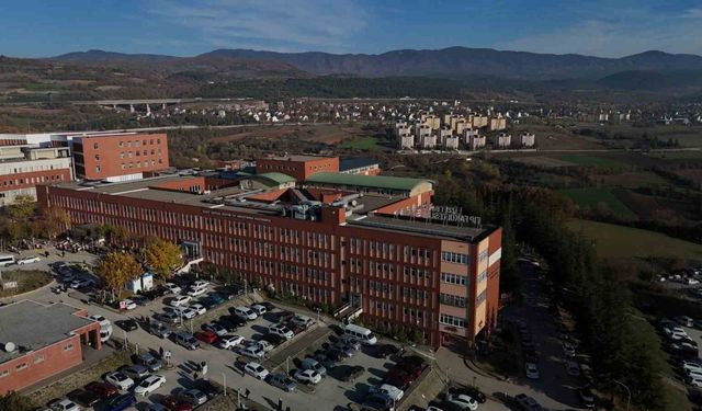 Bolu’da 14 öğrenci yemekten zehirlenme şüphesiyle hastaneye başvurdu