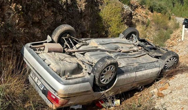 Burdur’da şarampole devrilen otomobilin sürücüsü yaralandı