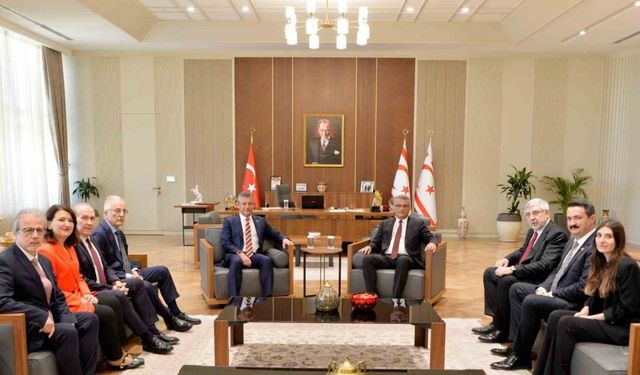 CHP Genel Başkanı Özel, KKTC Cumhurbaşkanı Erhürman’ı ziyaret etti