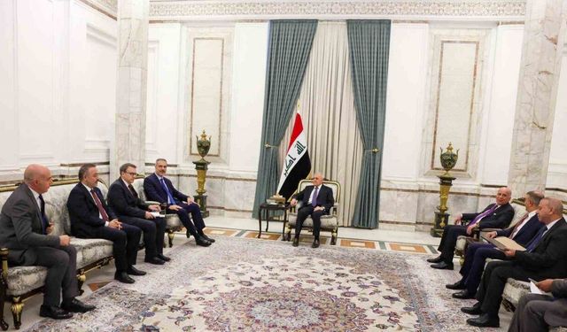 Dışişleri Bakanı Fidan, Irak Cumhurbaşkanı Reşid ile bir araya geldi