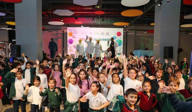 Düzce’de bilim şenliğini öğrenciler çok sevdi