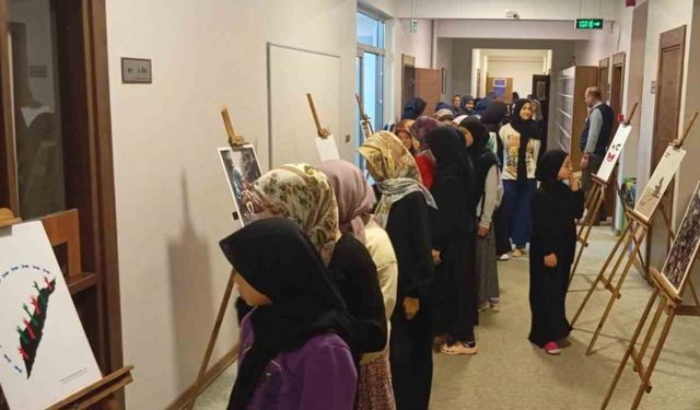 Filistin’de ki zulme fotoğraflarla dikkat çektiler