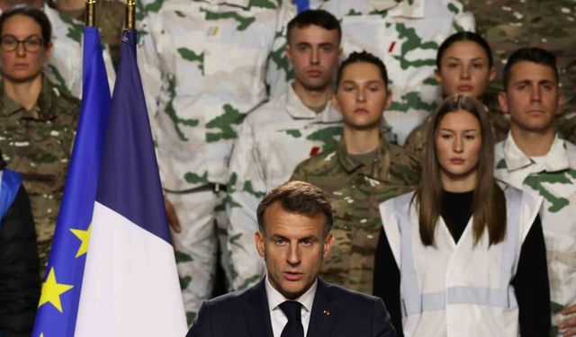 Fransa’dan gençlere yönelik 10 aylık gönüllü askeri hizmet programı