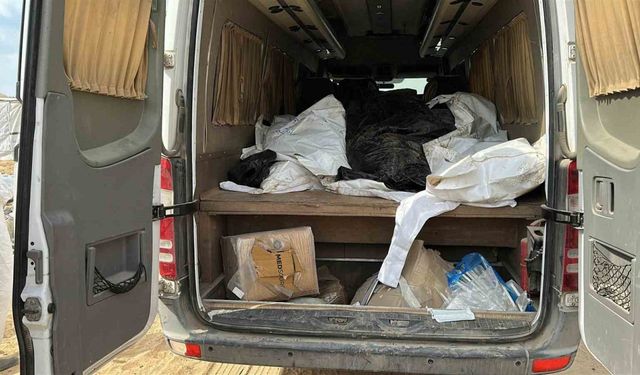 Gazze’de kimliği tespit edilemeyen 30 Filistinli daha toplu şekilde defnedildi