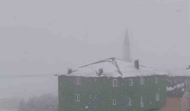 Giresun yaylaları beyaza büründü