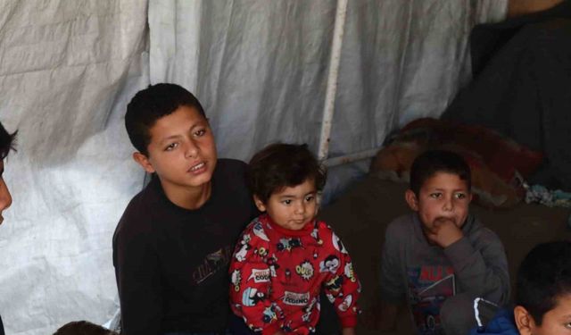 İsrail saldırılarında 5 çocuğunu kaybeden Filistinli kadın, 36 torununa bakıyor