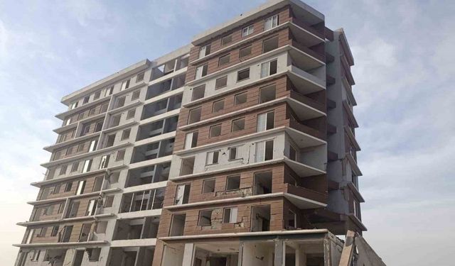 Kahramanmaraş’ta ağır hasarlı binaların yıkımında sona gelindi