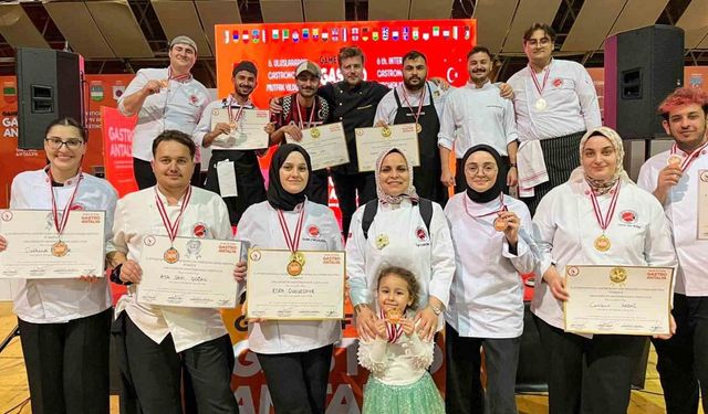 Kastamonu Üniversitesi öğrencileri, GastroAntalya’dan madalyalarla döndü