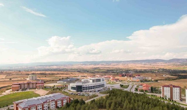 Kastamonu Üniversitesi’nde 4 programa "Türkiye Yeterlilikler Çerçevesi" logosu verildi