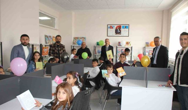 Malazgirt İlkokulu yeni kütüphane açıldı