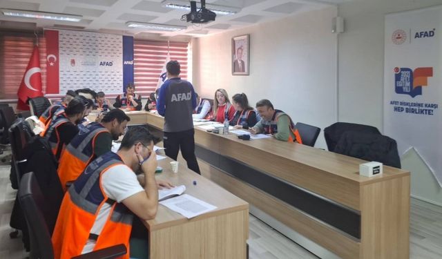 MEB AKUB ekiplerine verilen destek AFAD gönüllüsü eğitimi tamamlandı