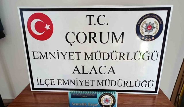 Polisin durdurduğu araçtan sentetik ecza hapı çıktı: 1 gözaltı