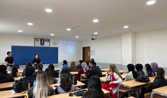 Reklamcılıkta analitik düşünmenin önemi SUBÜ’de konuşuldu