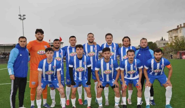 Selendi Belediyespor 3 puanı 3 golle aldı