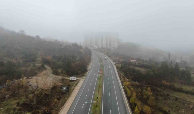 Sis etkili oldu, görüş mesafesi 50 metreye kadar düştü