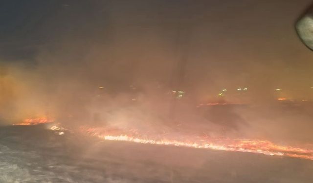 Tandırdan sıçrayan kıvılcımlar araziyi küle çevirdi