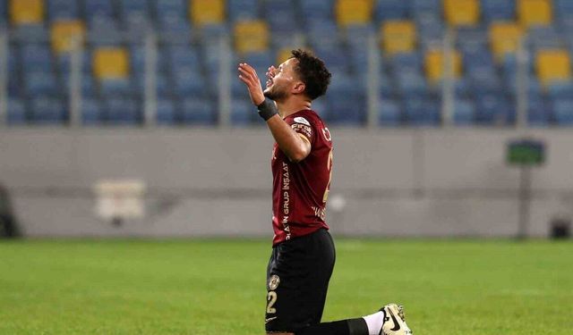 Trendyol Süper Lig: Gençlerbirliği: 1 - RAMS Başakşehir: 0 (İlk yarı)