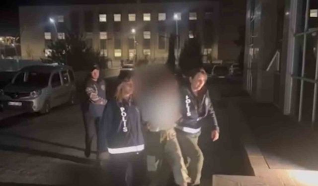 Uşak’ta otomobili çalan şüpheliler yakalandı