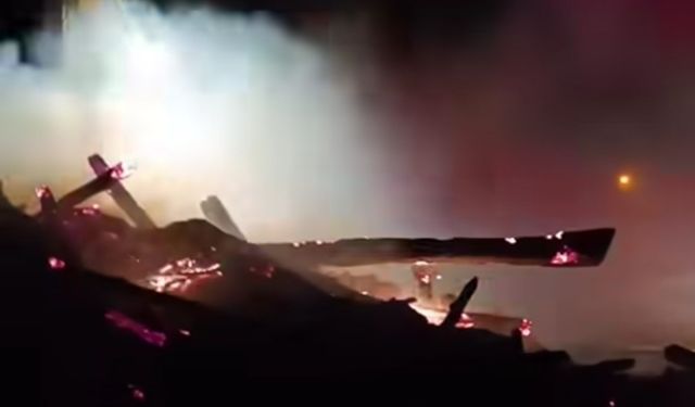 Van’da samanlık yangını