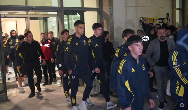 Fenerbahçe Çaykur Rizespor ile oynayacakları maç için Rize’ye geldi