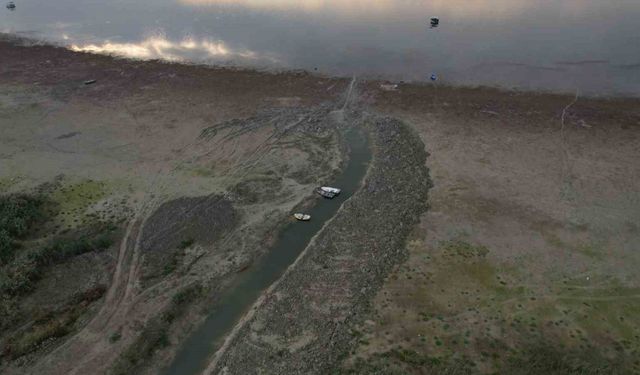 16 ilçenin muhtarları Sapanca Gölü için tek ses oldu: "Sanayinin değil yaşamın kaynağıdır"