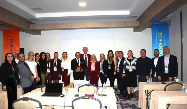 Acil tıp eğitiminde dijitalleşme çalışmasına uluslararası kongrede ödül